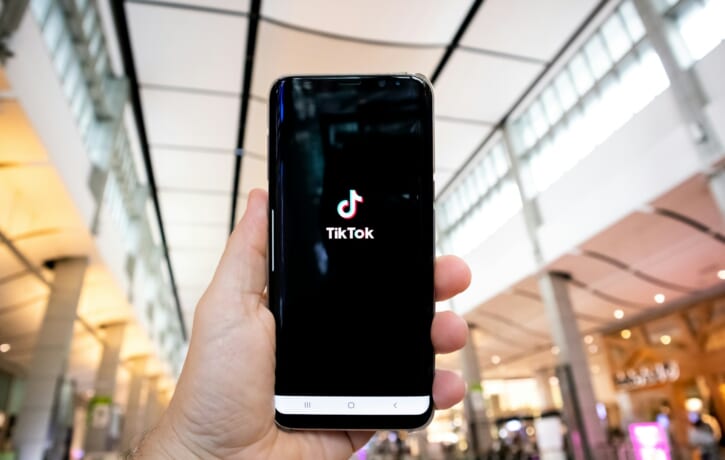 TikTok バズる